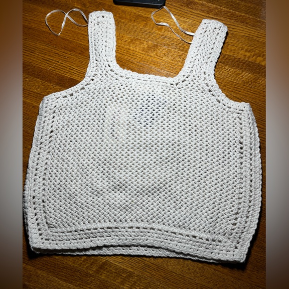 NWT Jessica Simpson Boho knitted Tank Top - Picture 2 of 4